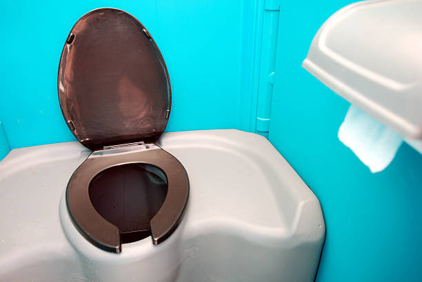 Best Porta potty delivery and setup  in Fredericksburg, IA